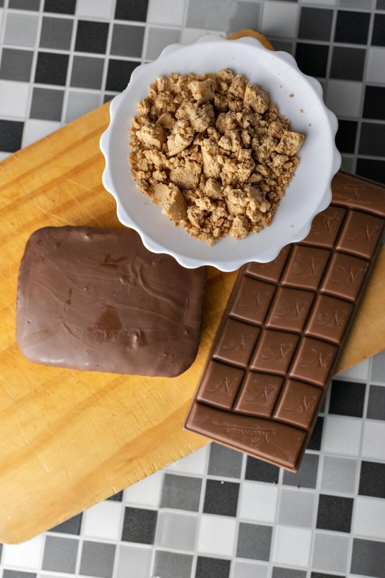 The Viral No-Bake Peanut Butter Chocolate Bars (Reese’s Hack!)